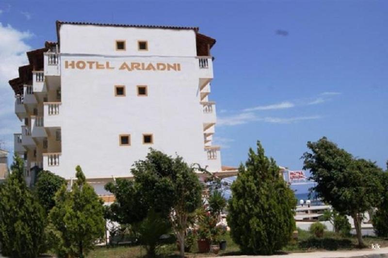 Ariadni Hotel Arvi By Estia Bagian luar foto